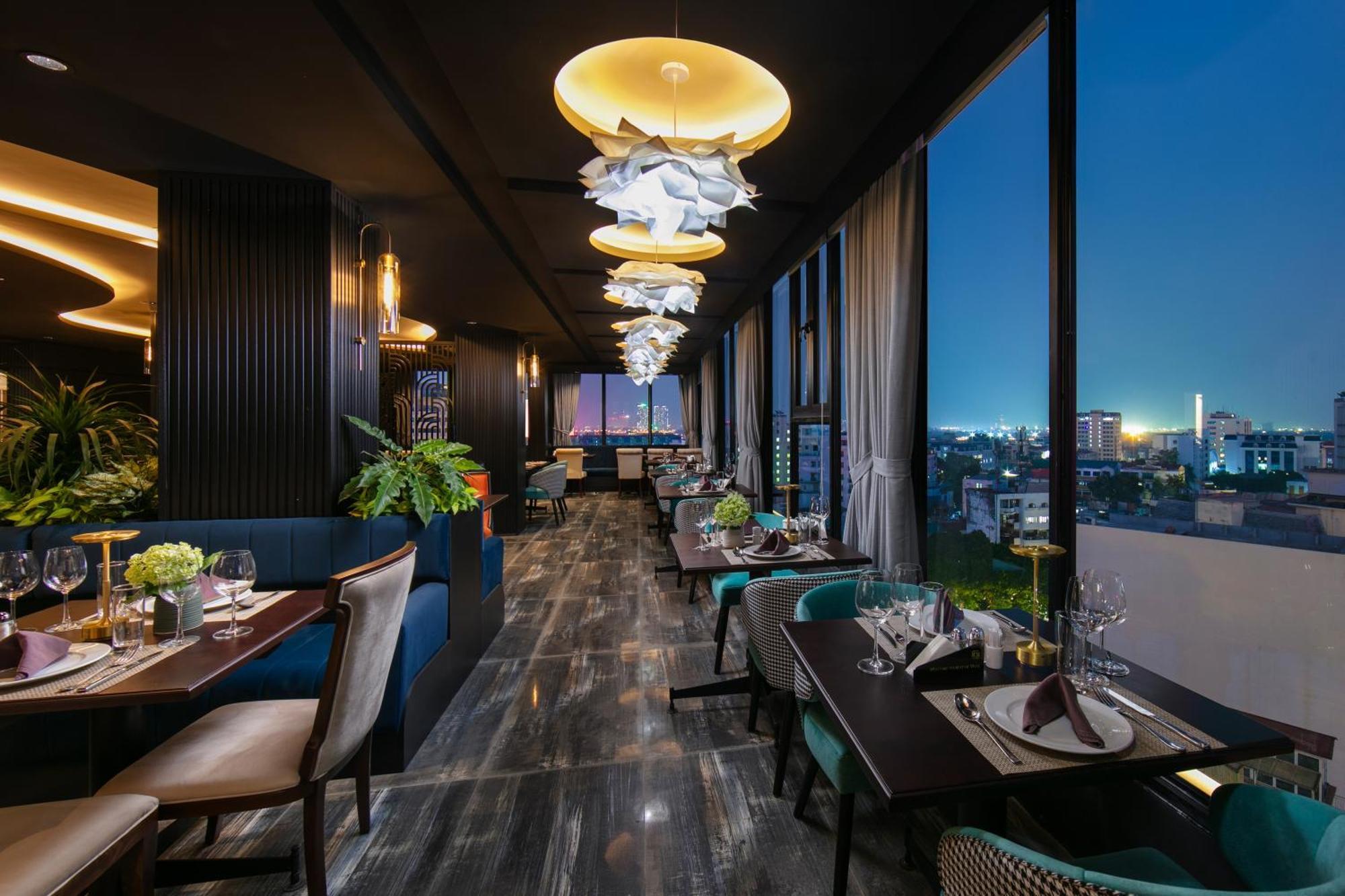 May De Ville Corner Hotel ハノイ市 エクステリア 写真